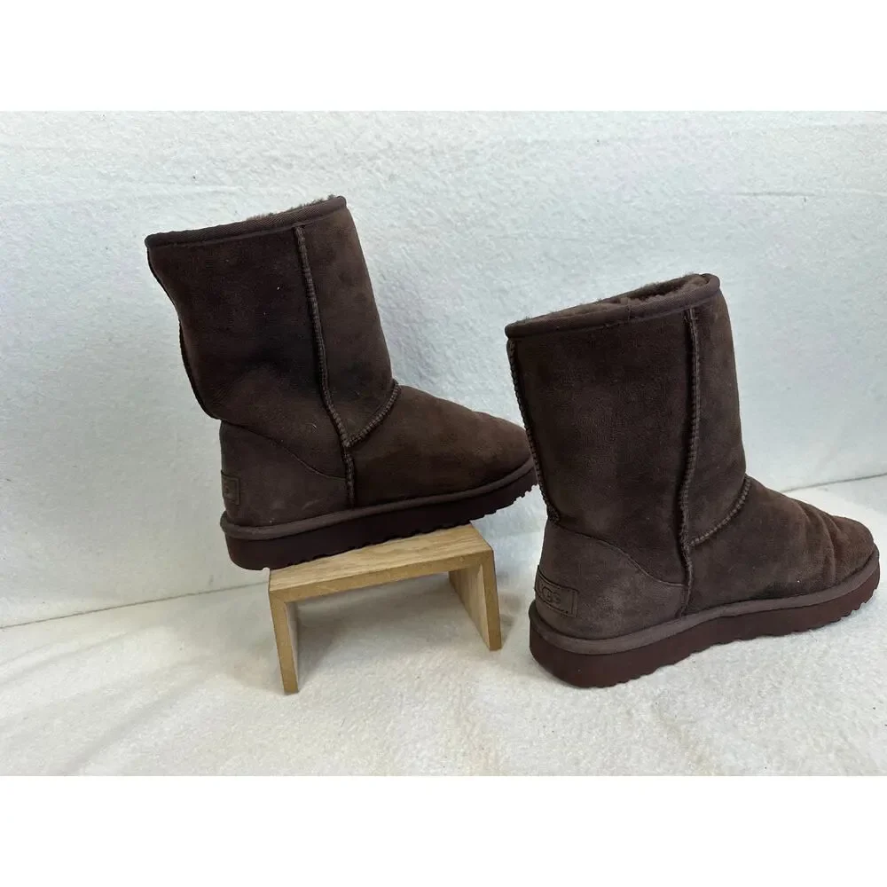 UGG Classic II Genuine Shearling Lined Short Boot Burnt Cedar SZ 9
